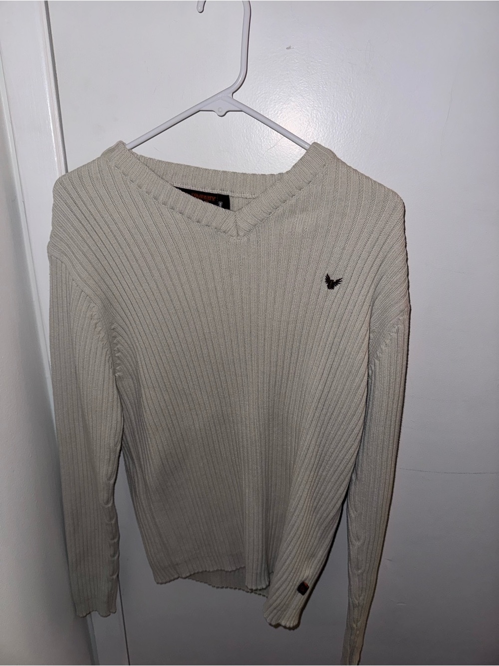 Men's V-Neck Ribbed Sweater in Cream